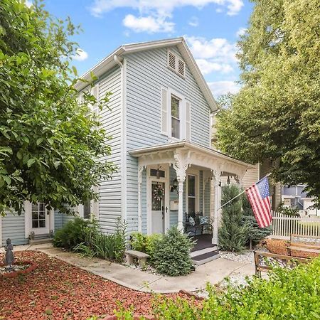 Charming Victorian Home - 2 Minutes To Downtown แลงคัสเตอร์ ภายนอก รูปภาพ