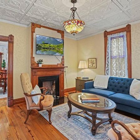 Charming Victorian Home - 2 Minutes To Downtown แลงคัสเตอร์ ภายนอก รูปภาพ
